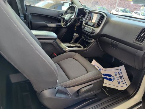 Used 2020 Chevrolet Colorado LT w/ Safety Package RWD image 17
