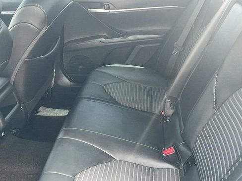 Used 2024 Toyota Camry SE w/ Convenience Package image 14