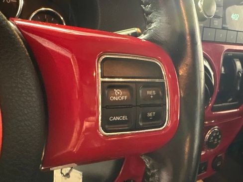 Used 2016 Jeep Wrangler Unlimited Rubicon AWD/4WD image 32