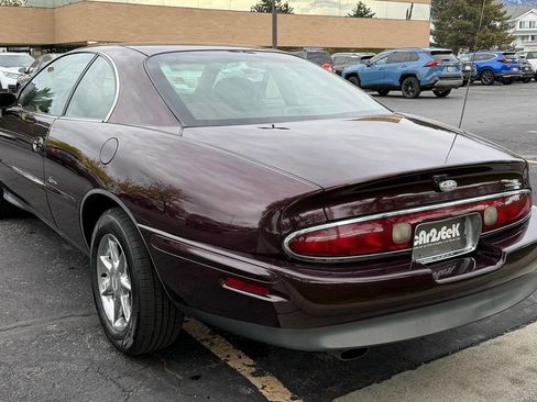 Used 1995 Buick Riviera Supercharged Coupe FWD image 18
