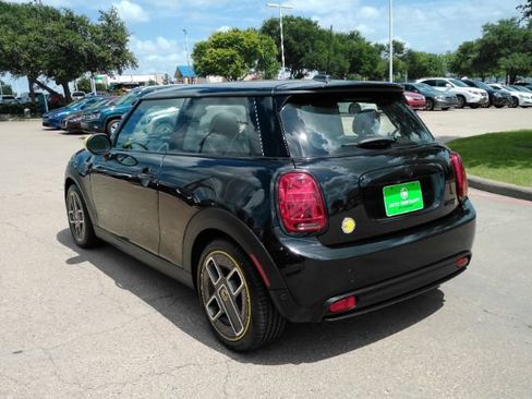 Used 2024 MINI Cooper SE FWD image 13