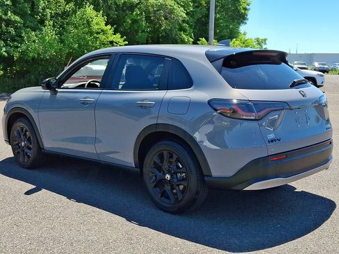 Used 2025 Honda HR-V Sport image 4