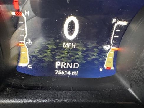 Used 2020 Jeep Wrangler Unlimited Sahara image 25