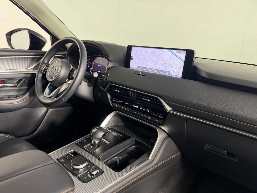 Used 2025 MAZDA CX-70 Plug-In Hybrid w/ Premium Pkg AWD/4WD image 12