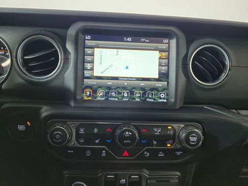Used 2023 Jeep Gladiator Rubicon AWD/4WD image 19