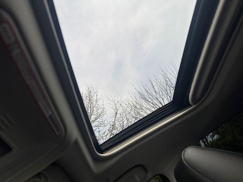 Used 2024 Toyota RAV4 XLE Premium image 27