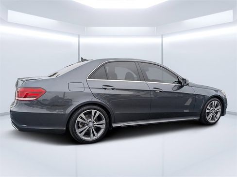 Used 2016 Mercedes-Benz E 350 Sedan w/ Premium Package image 3