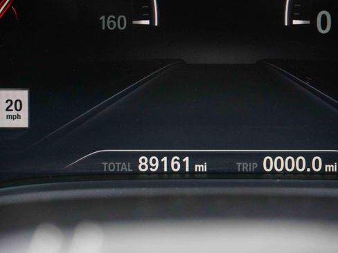 Used 2019 BMW 740i w/ Executive Package image 22