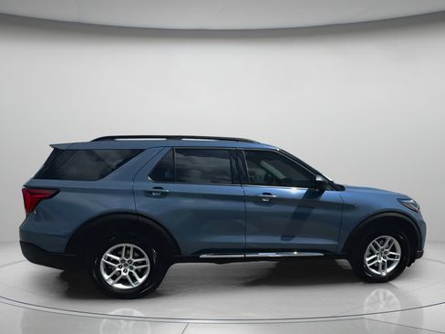 New 2025 Ford Explorer Active w/ Active Comfort Package image 35