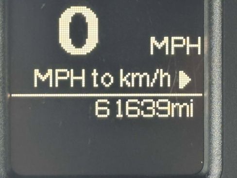 Used 2016 RAM 1500 Classic SLT image 32