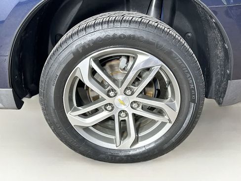 Used 2017 Chevrolet Equinox Premier w/ Enhanced Convenience Package FWD image 8
