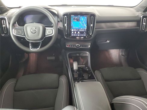 Certified 2024 Volvo C40 P8 Recharge Ultimate w/ Protection Package Premier RWD image 15