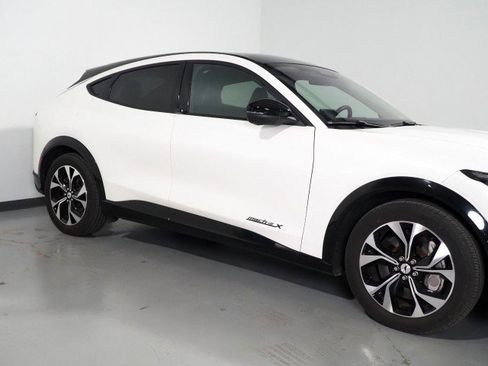 Used 2022 Ford Mustang Mach-E Premium image 47