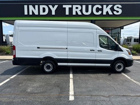 Used 2024 Ford Transit 250 148 High Roof Extended w/ Load Area Protection Package RWD image 4