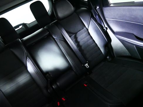Used 2024 Mitsubishi Outlander SE FWD image 14