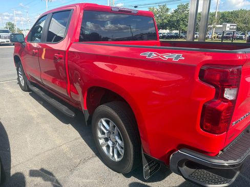 Used 2023 Chevrolet Silverado 1500 LT AWD/4WD image 22
