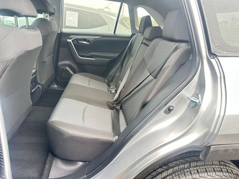 Used 2025 Toyota RAV4 XLE image 37