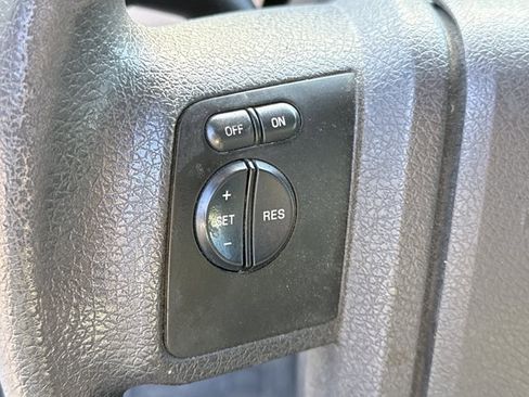 Used 2010 Ford F550 4x4 Crew Cab Super Duty image 20