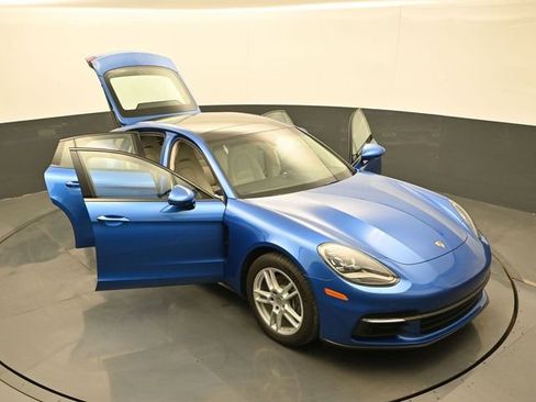 Certified 2017 Porsche Panamera 4 AWD/4WD image 32