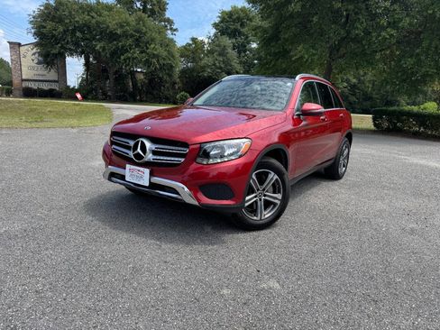 Used 2019 Mercedes-Benz GLC 300 4MATIC image 30