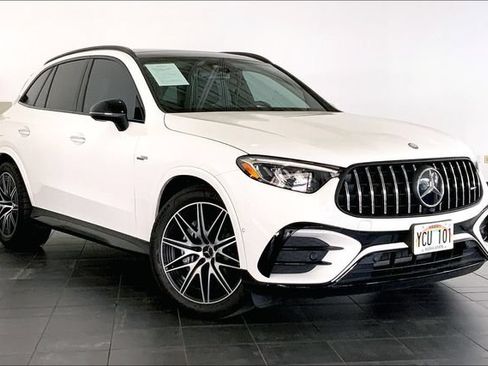 Used 2025 Mercedes-Benz GLC 43 AMG 4MATIC image 2