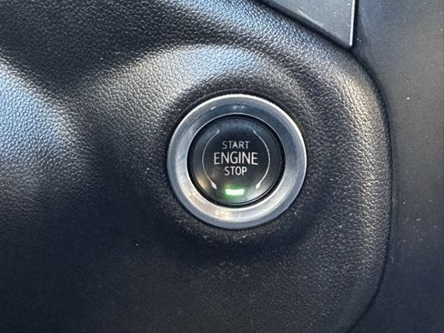 Used 2021 Chevrolet Silverado 1500 LTZ image 30