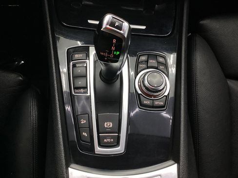 Used 2010 BMW 550i Gran Turismo xDrive image 15