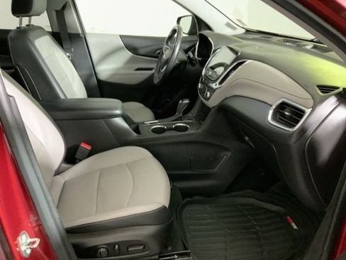 Used 2018 Chevrolet Equinox Premier image 34