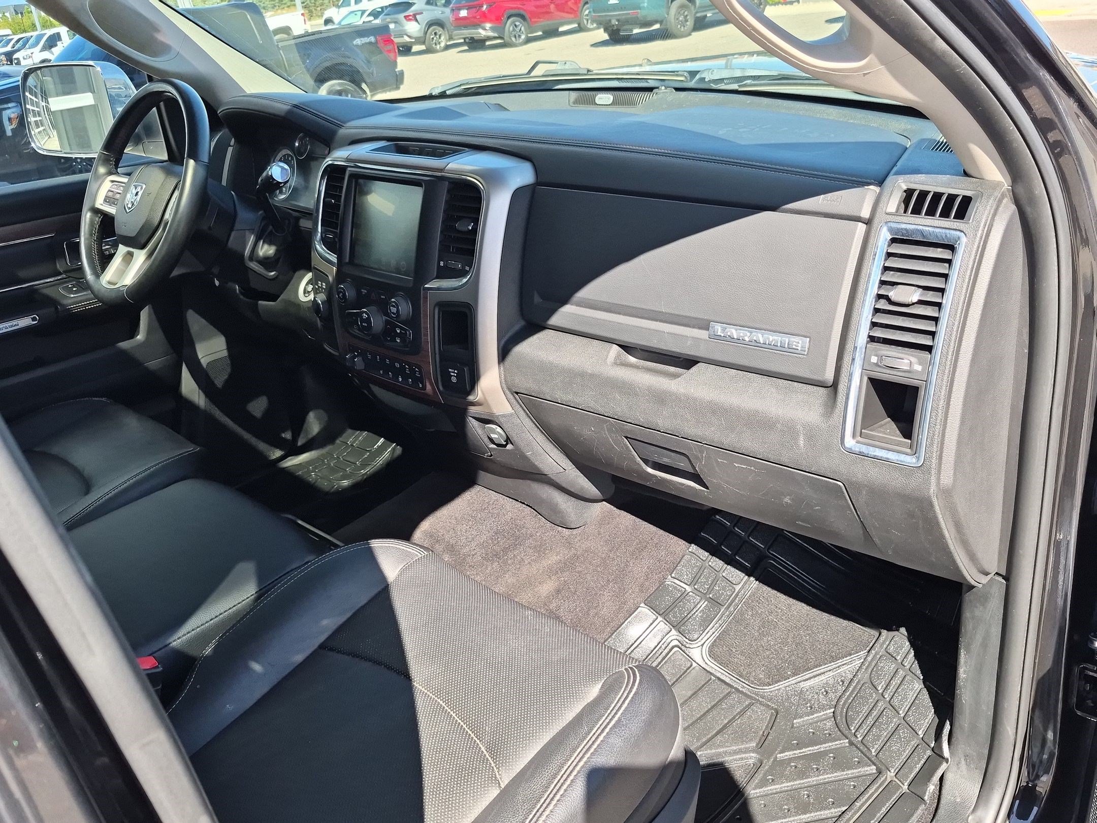 Used 2017 RAM 2500 Laramie AWD/4WD image 33