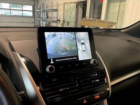 Used 2024 Mitsubishi Eclipse Cross SE image 19