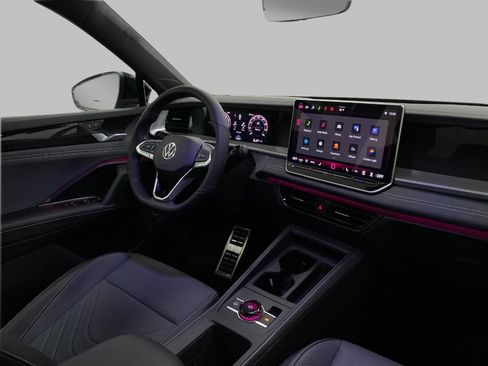 New 2026 Volkswagen Tiguan SE R-Line AWD/4WD image 18