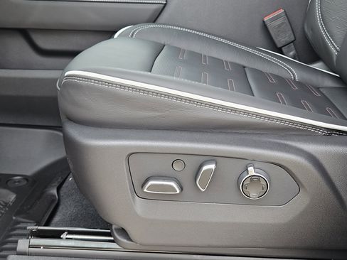 New 2026 GMC Sierra 1500 AT4X image 17