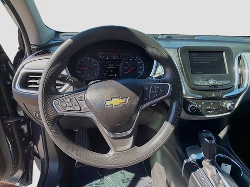 Used 2019 Chevrolet Equinox LS image 10