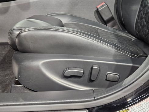 Used 2020 Nissan Maxima Platinum w/ Sport Mat Group FWD image 22