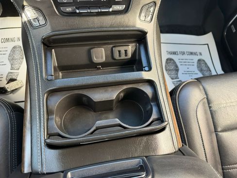 Used 2019 GMC Yukon Denali w/ Denali Ultimate Package image 14