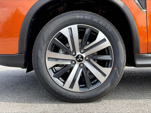 New 2025 Mitsubishi Outlander Sport SE image 10