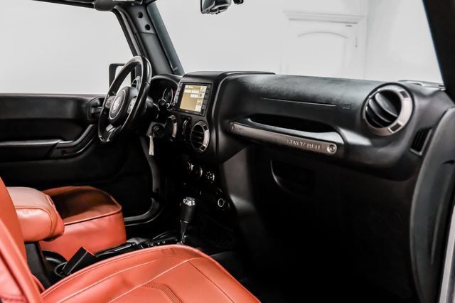 Used 2015 Jeep Wrangler Unlimited Sport w/ Quick Order Package 24S AWD/4WD image 18