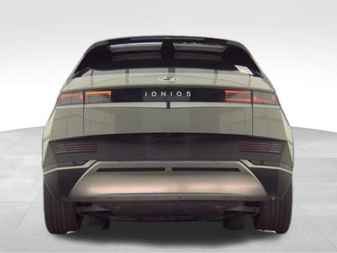 Used 2024 Hyundai Ioniq 5 SEL RWD image 6