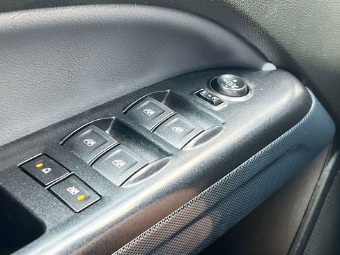 Used 2021 Chevrolet Colorado Z71 image 17