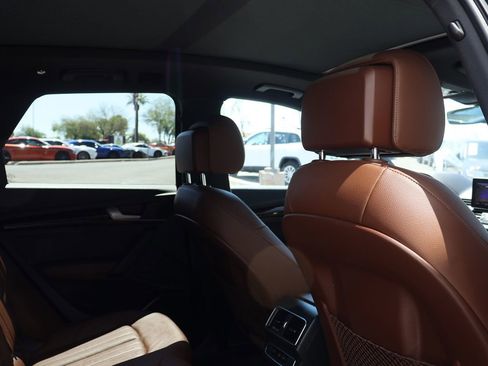 Used 2018 Audi Q5 2.0T Premium Plus w/ Premium Plus Package image 30