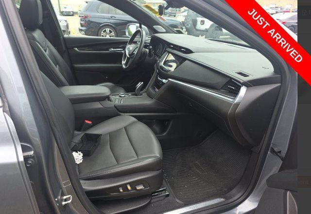 Used 2021 Cadillac XT5 Premium Luxury AWD/4WD image 9