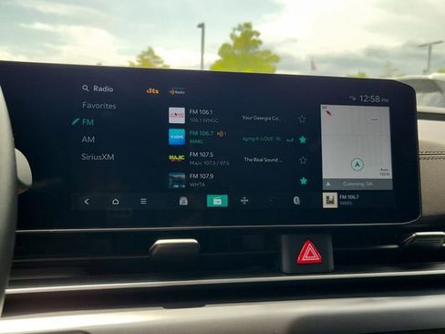 Used 2025 Kia Carnival FWD image 21