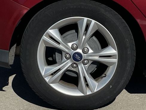 Used 2014 Ford Focus SE FWD image 9