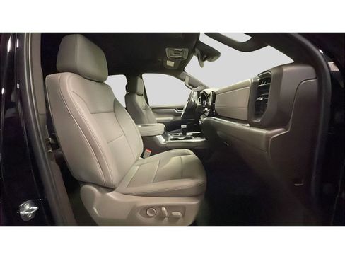 Used 2022 Chevrolet Silverado 1500 LTZ image 16