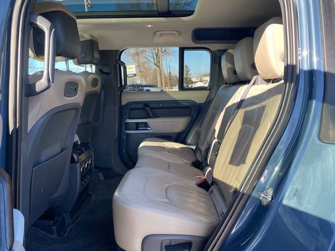 Used 2020 Land Rover Defender 110 HSE image 13