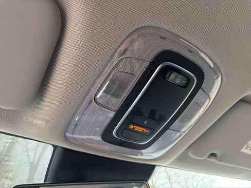 Certified 2022 Hyundai Elantra SEL image 27