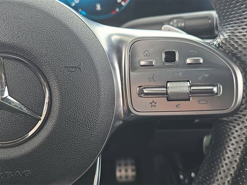 Used 2022 Mercedes-Benz CLA 250 image 20