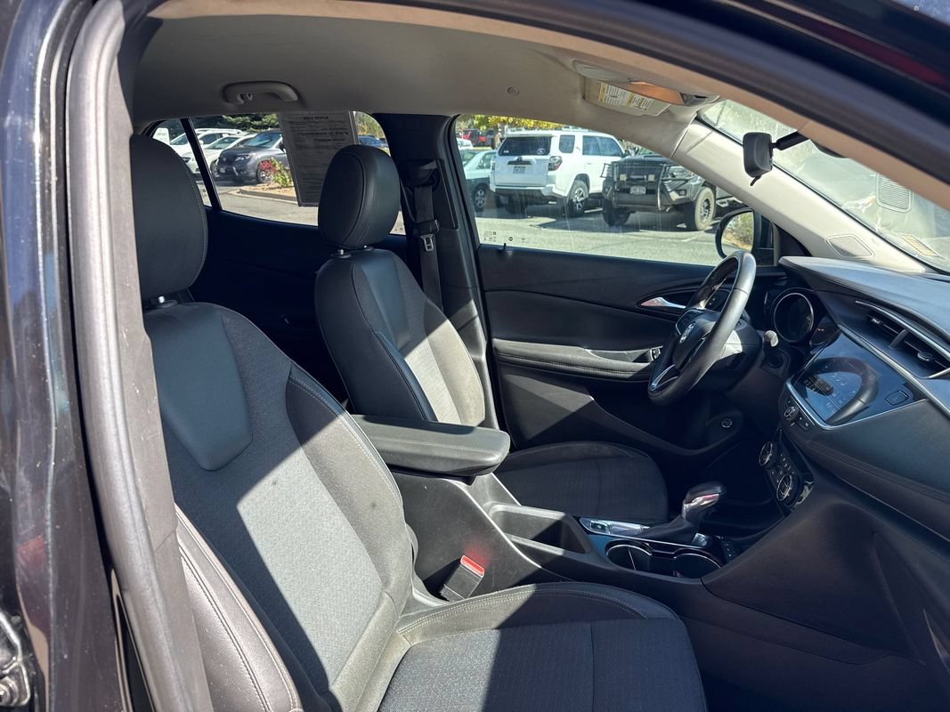 Used 2020 Buick Encore GX Select AWD/4WD image 19