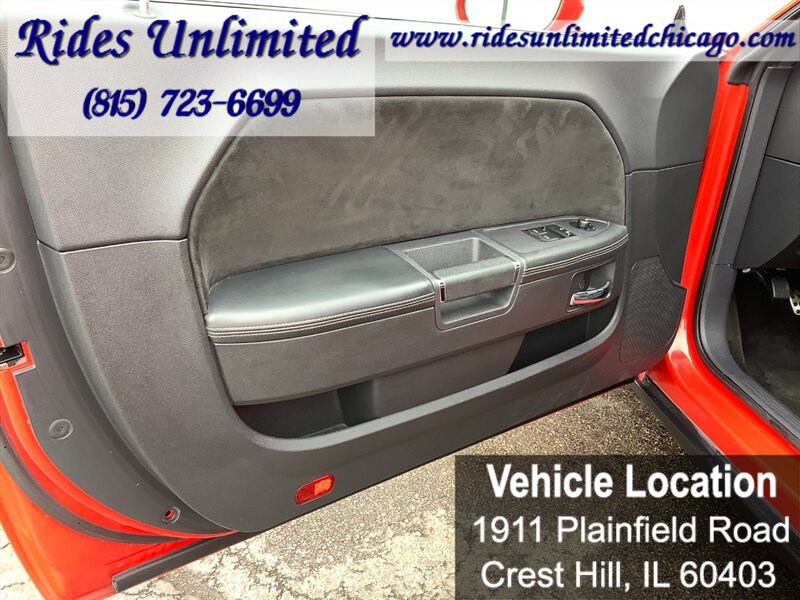 Used 2010 Dodge Challenger SRT8 w/ SRT Option Group II RWD image 16