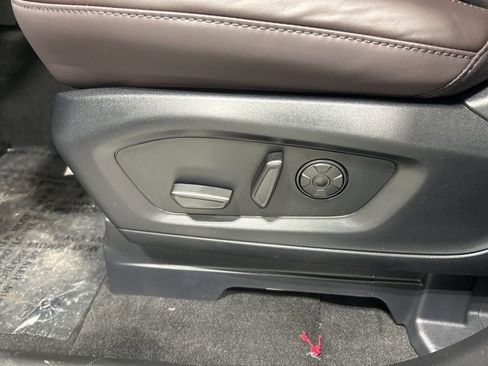 New 2026 Ford Explorer Platinum AWD/4WD image 11